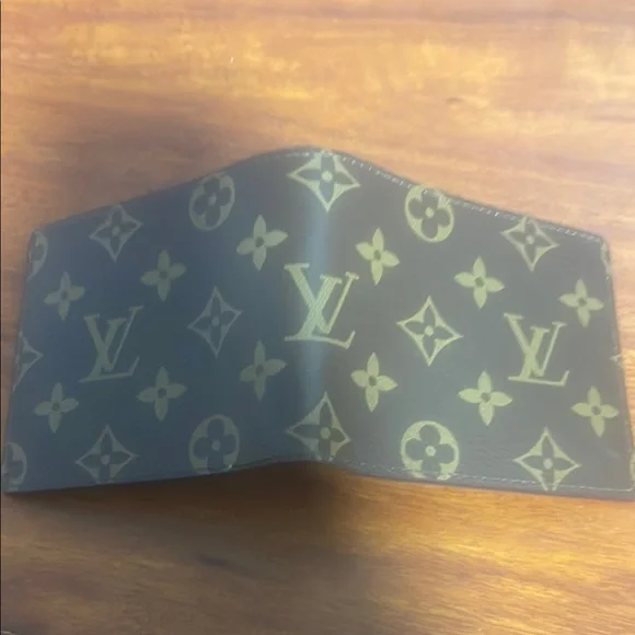 Louis Vuitton Monogram Wallet - BrownRep wallet